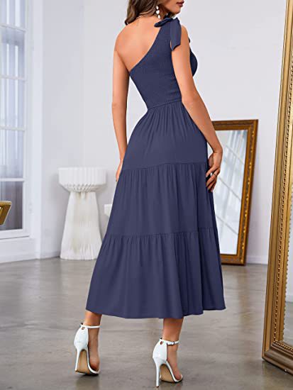 2025 New Summer Fashion Women's One-shoulder Pleated Layered Hem Split Dress